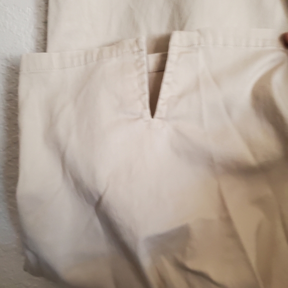 Avenue Women's 20A Capris Khaki Pants - Picture 5 of 7